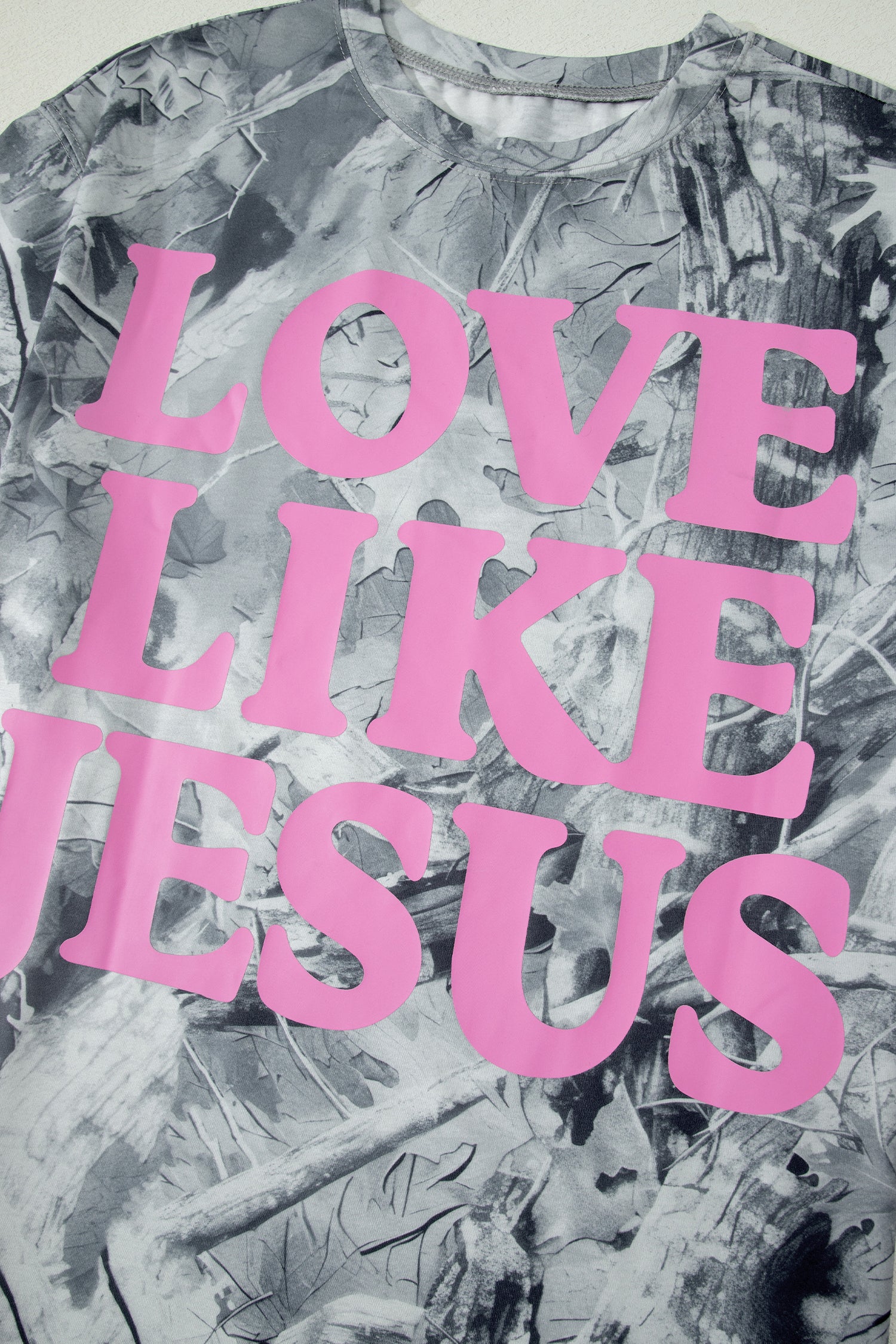 Beige Camo Woodland LOVE LIKE JESUS Casual Tee